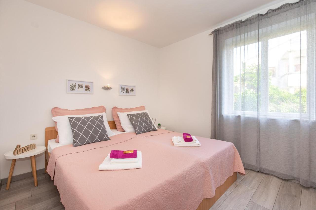 Apartment Lora Криквеница Екстериор снимка